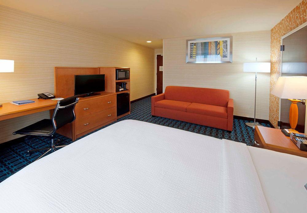 Fairfield Inn By Marriott Jfk Airport New York Exterior photo