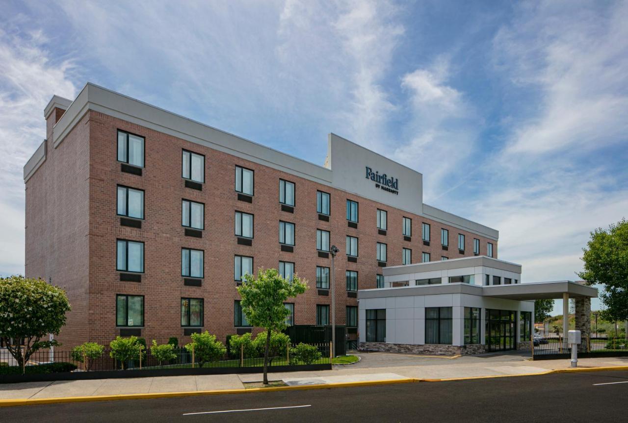 Fairfield Inn By Marriott Jfk Airport New York Exterior photo